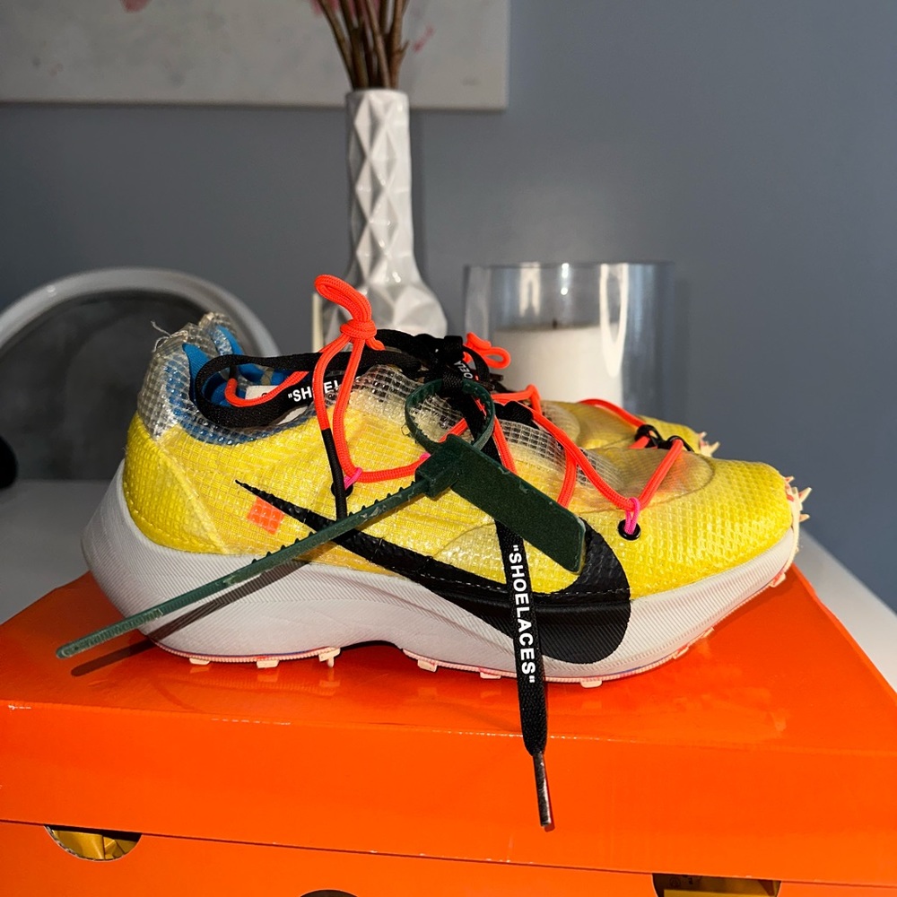 vapor street tour yellow